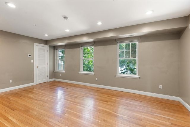 30 Tufts Ave B, Everett, MA 02149
