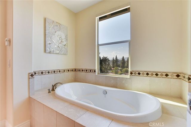 1127 Las Colinas Way, San Dimas, CA 91773