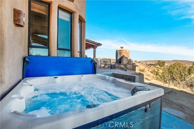 5597 Acoma Trail, Yucca Valley, CA 92284