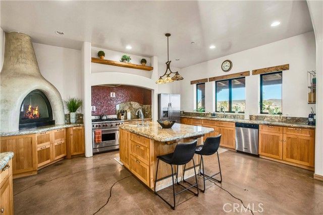 5597 Acoma Trail, Yucca Valley, CA 92284