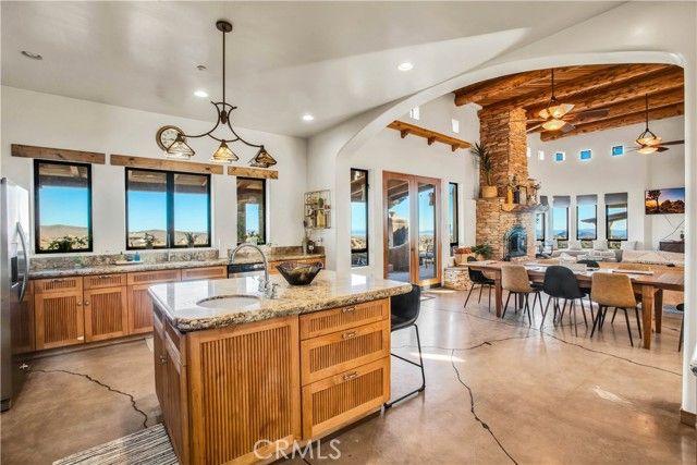 5597 Acoma Trail, Yucca Valley, CA 92284