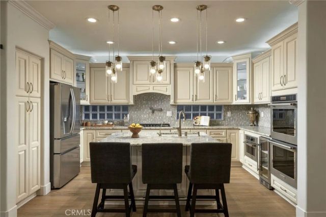 606 Goldenwest Street, Huntington Beach, CA 92648