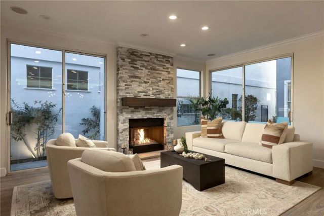 606 Goldenwest Street, Huntington Beach, CA 92648