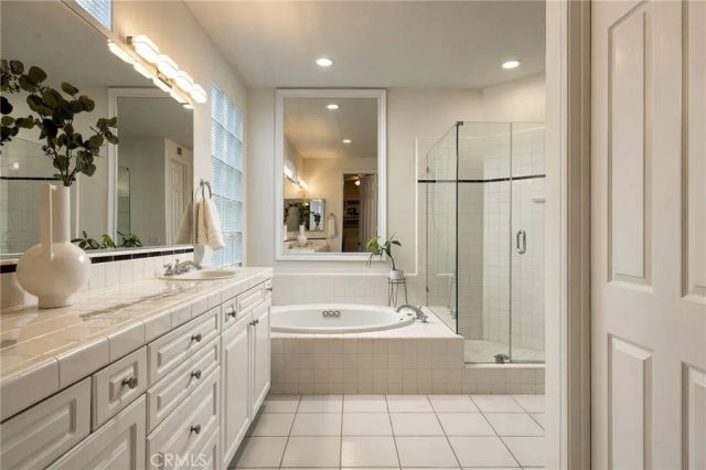 606 Goldenwest Street, Huntington Beach, CA 92648