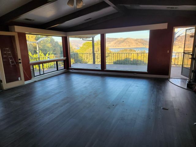 5411 Royal Oaks Dr, Oroville, CA 95966