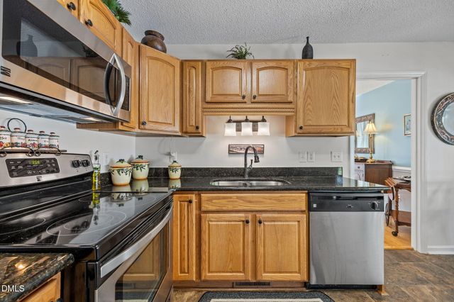 101 Stage Line Cove, Louisburg, NC 27549