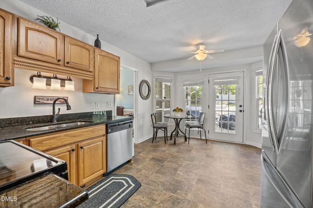 101 Stage Line Cove, Louisburg, NC 27549