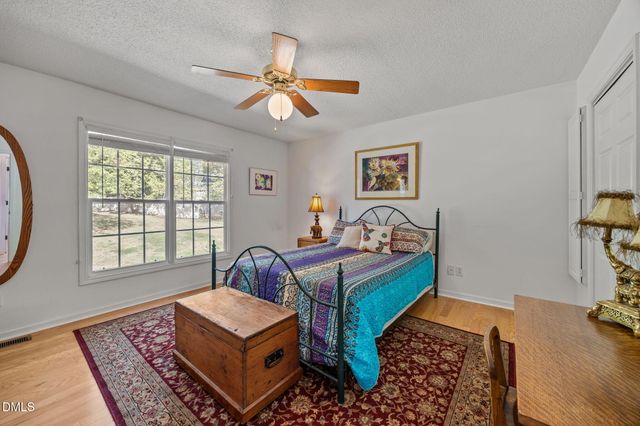 101 Stage Line Cove, Louisburg, NC 27549