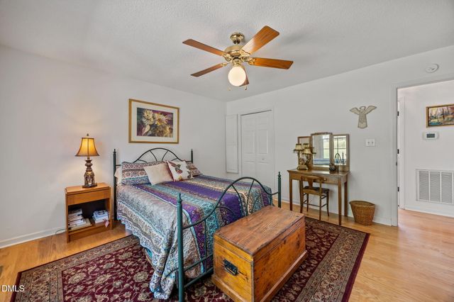 101 Stage Line Cove, Louisburg, NC 27549