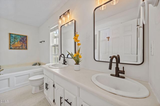 101 Stage Line Cove, Louisburg, NC 27549