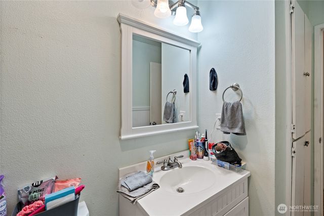 422 336th Street E, Roy, WA 98580