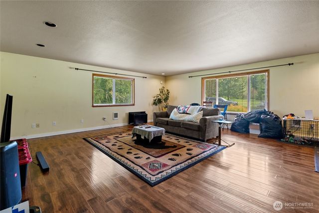 422 336th Street E, Roy, WA 98580