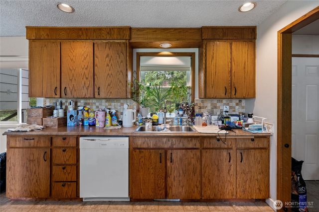 422 336th Street E, Roy, WA 98580