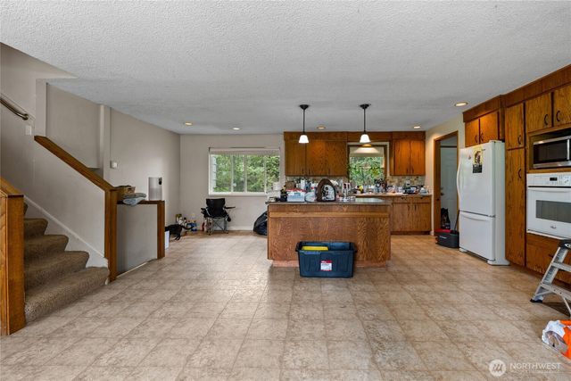 422 336th Street E, Roy, WA 98580