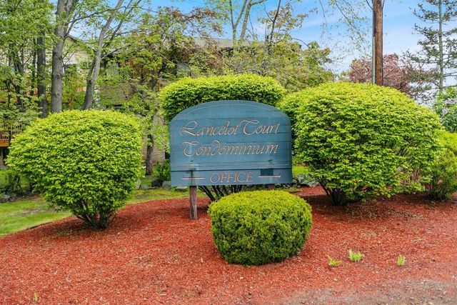 8 Lancelot Ct Apt 27, Salem, NH 03079