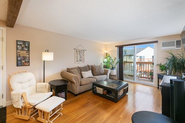 8 Lancelot Ct Apt 27, Salem, NH 03079