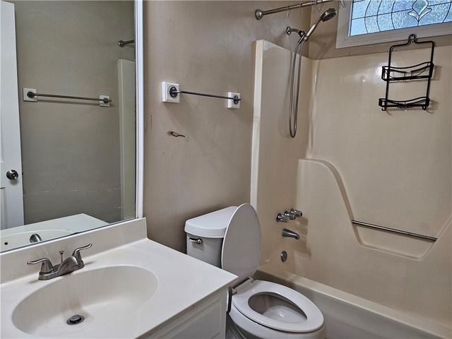 619 Oak Moss Drive, Lawrenceville, GA 30043