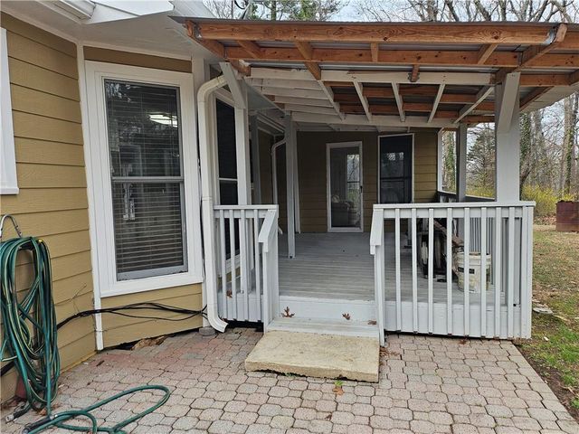 619 Oak Moss Drive, Lawrenceville, GA 30043