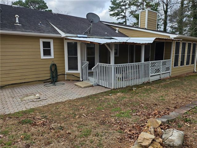 619 Oak Moss Drive, Lawrenceville, GA 30043