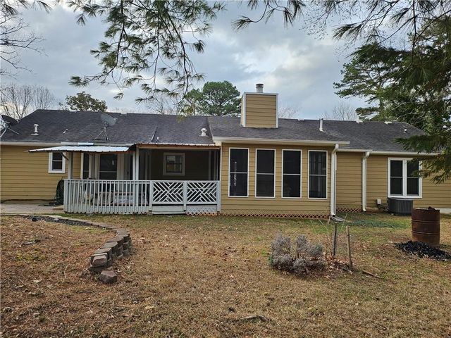 619 Oak Moss Drive, Lawrenceville, GA 30043