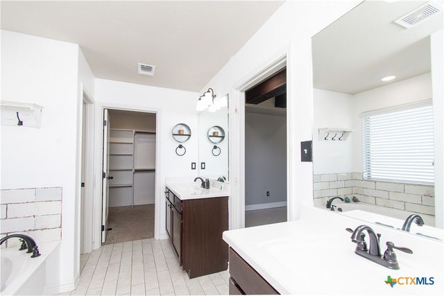 3814 Twilight Drive, Temple, TX 76502