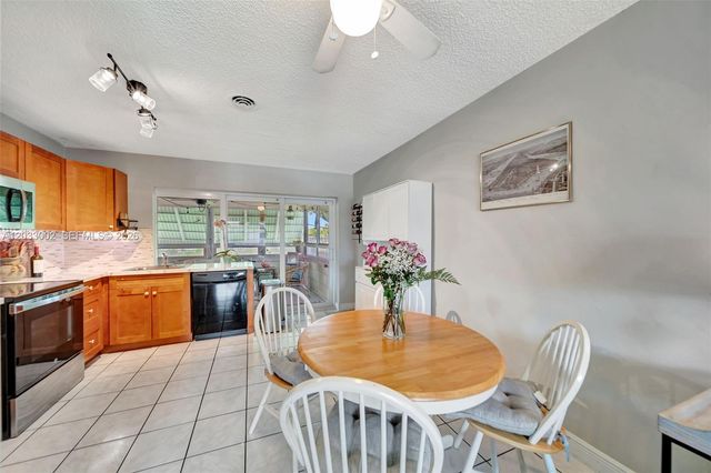2708 NW 51st Place, Tamarac, FL 33309