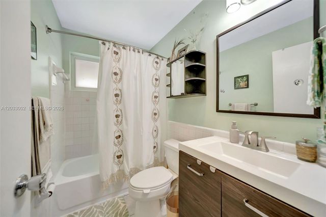 2708 NW 51st Place, Tamarac, FL 33309