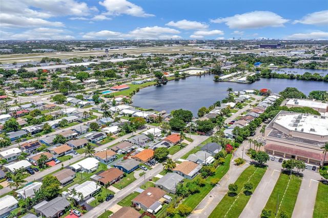 2708 NW 51st Place, Tamarac, FL 33309