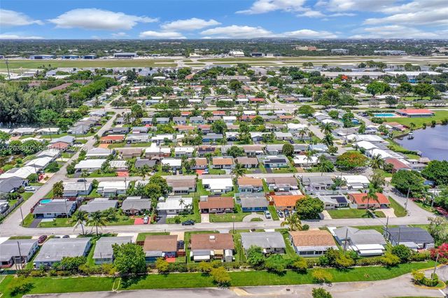 2708 NW 51st Place, Tamarac, FL 33309