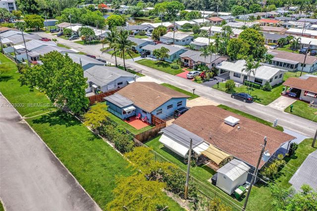 2708 NW 51st Place, Tamarac, FL 33309