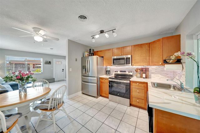 2708 NW 51st Place, Tamarac, FL 33309