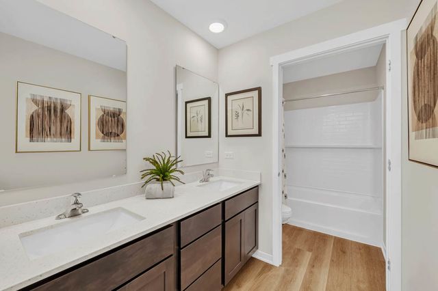 1242 Tiger Lily Drive, Bartlett, IL 60103