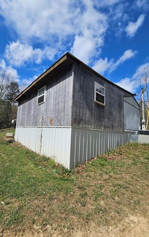 580 Captain Carter Rd, Spencer, TN 38585