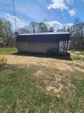 580 Captain Carter Rd, Spencer, TN 38585