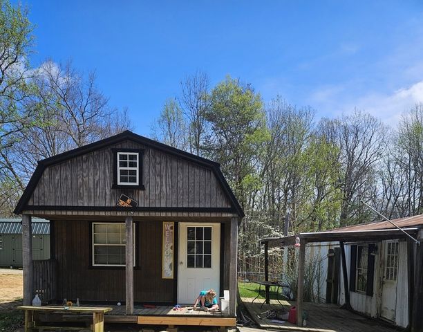 580 Captain Carter Rd, Spencer, TN 38585