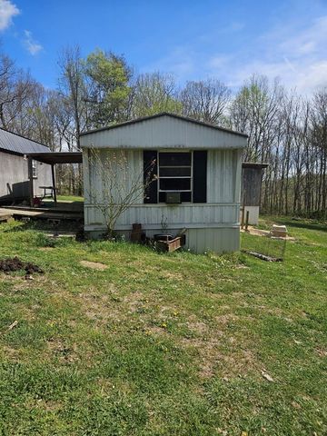 580 Captain Carter Rd, Spencer, TN 38585