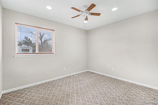 39024 Faith Dr, Sterling Heights, MI 48310