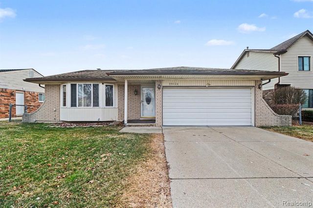 39024 Faith Dr, Sterling Heights, MI 48310