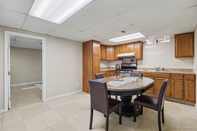 39024 Faith Dr, Sterling Heights, MI 48310