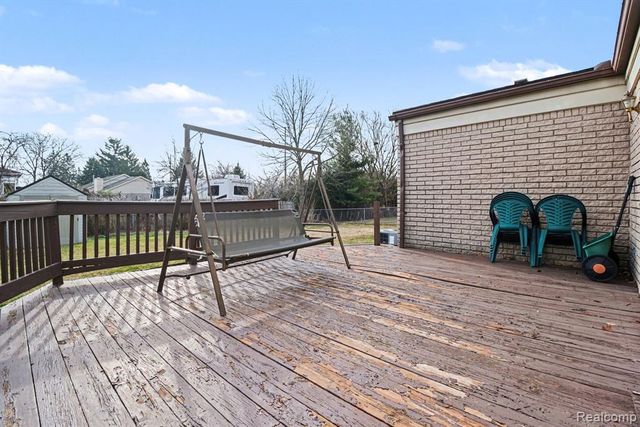 39024 Faith Dr, Sterling Heights, MI 48310