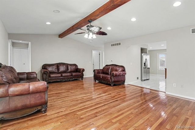 39024 Faith Dr, Sterling Heights, MI 48310