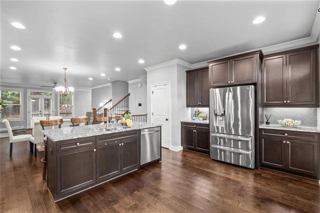 1044 Township Square, Alpharetta, GA 30022