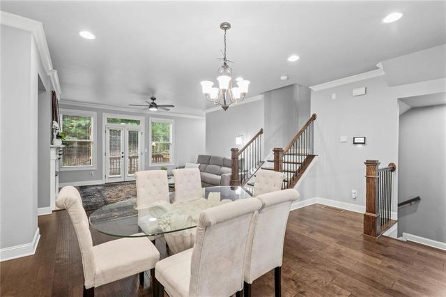 1044 Township Square, Alpharetta, GA 30022