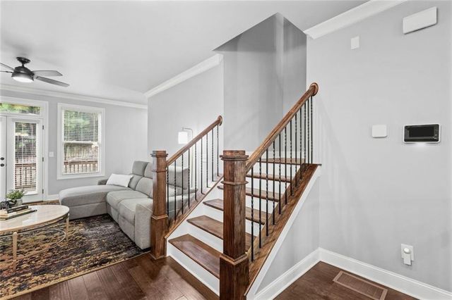 1044 Township Square, Alpharetta, GA 30022