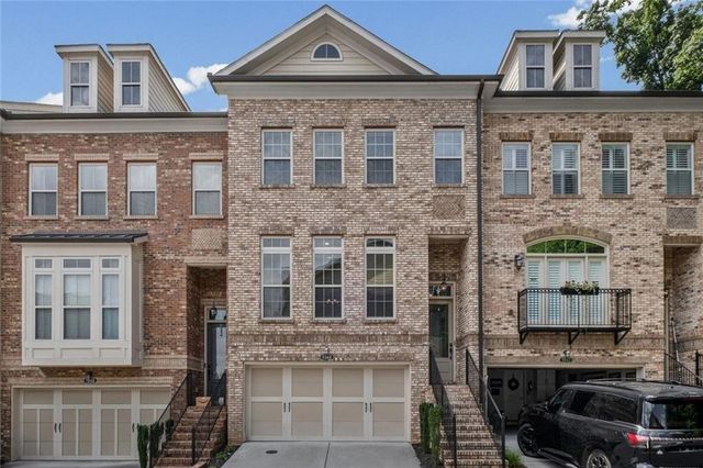 1044 Township Square, Alpharetta, GA 30022