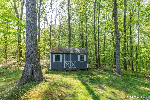 25 Dark Entry Road, Bethlehem, CT 06751