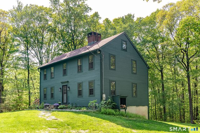 25 Dark Entry Road, Bethlehem, CT 06751