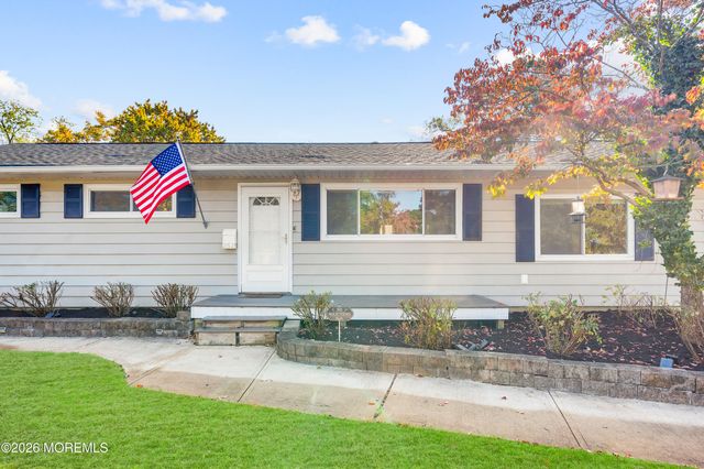 262 Sprucewood Drive, Brick, NJ 08723