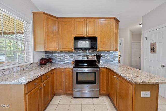 1400 Applethorn Drive, Apex, NC 27502