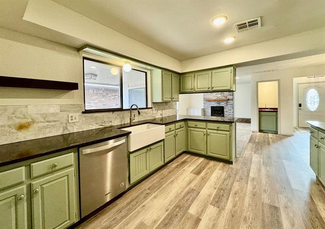 605 NW 138th Street, Edmond, OK 73013